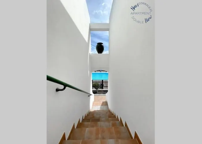 Noa's Double Pool View Appartement
